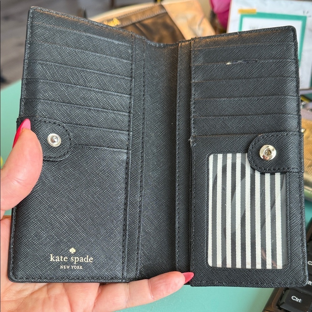 Kate Spade Black Leather Wallet clutch card holder designer bifold wristlet - Picture 6 of 9